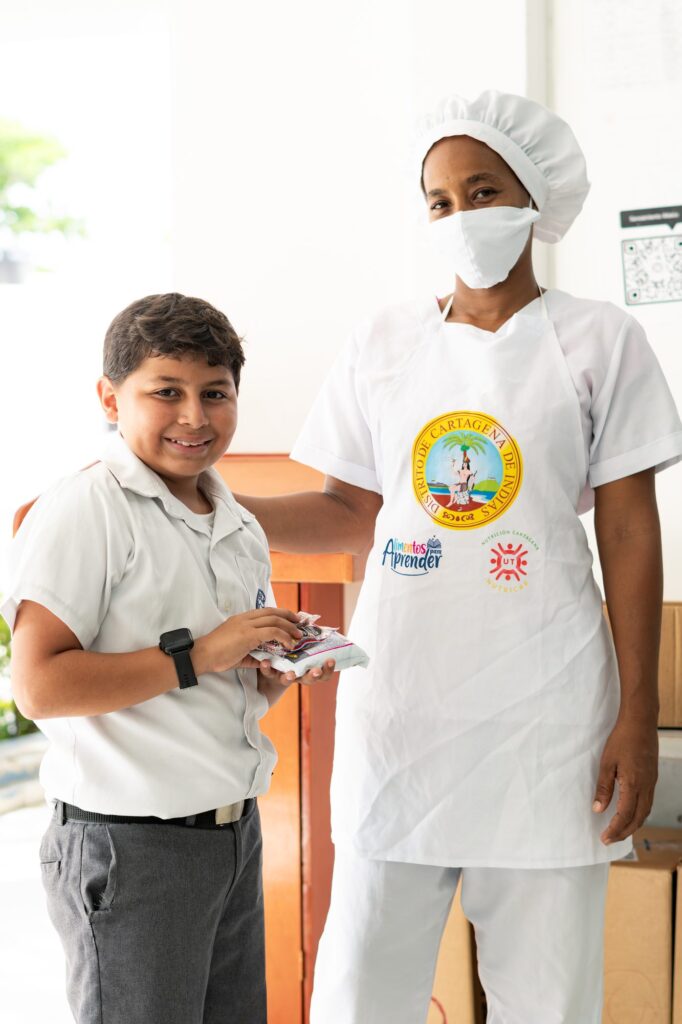 Entrega Paquetes Vacaciones Colegio Naval de Crespo